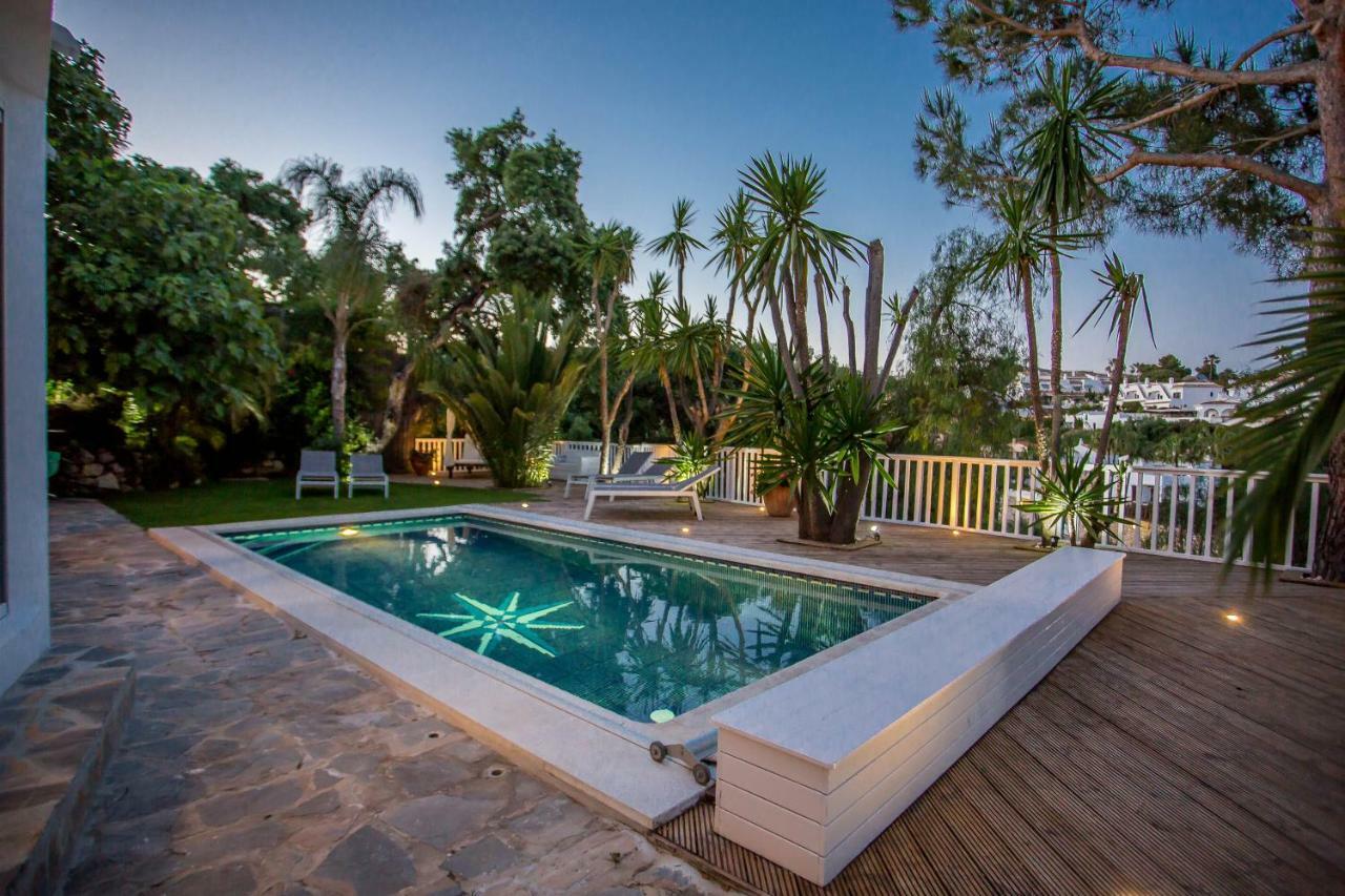 Luxury Villa With Swimming Pool And Jacuzzi ماربيا المظهر الخارجي الصورة