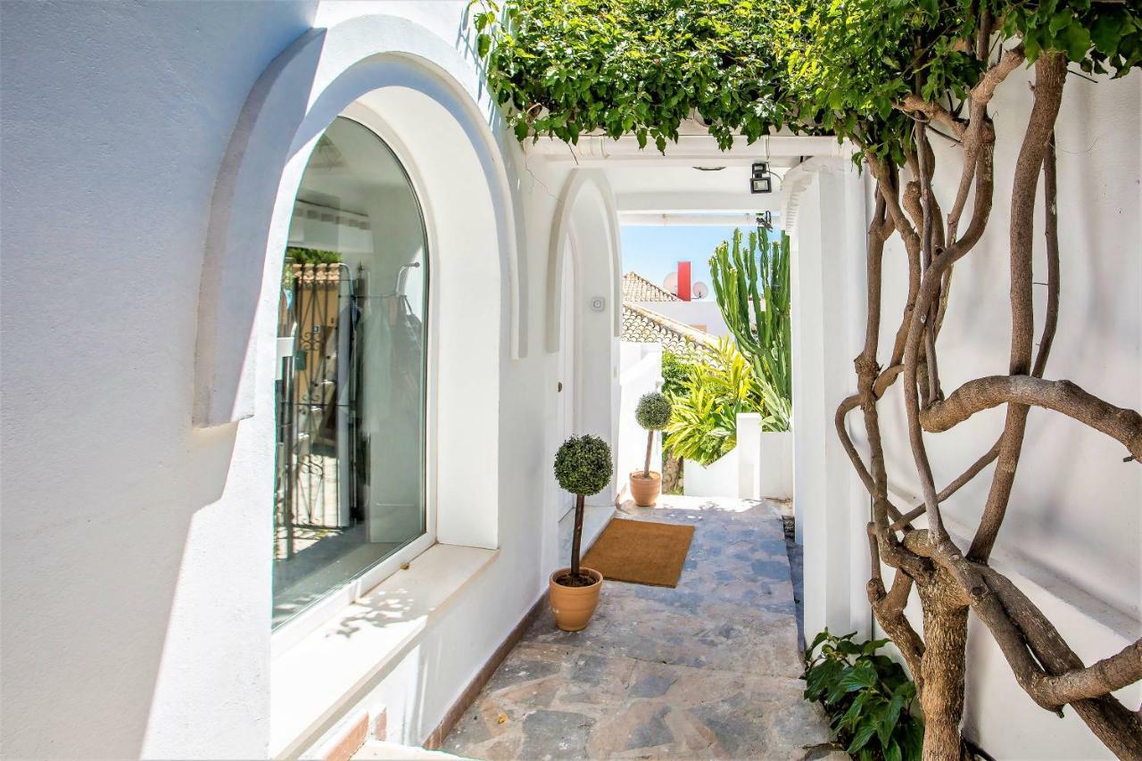Luxury Villa With Swimming Pool And Jacuzzi ماربيا المظهر الخارجي الصورة